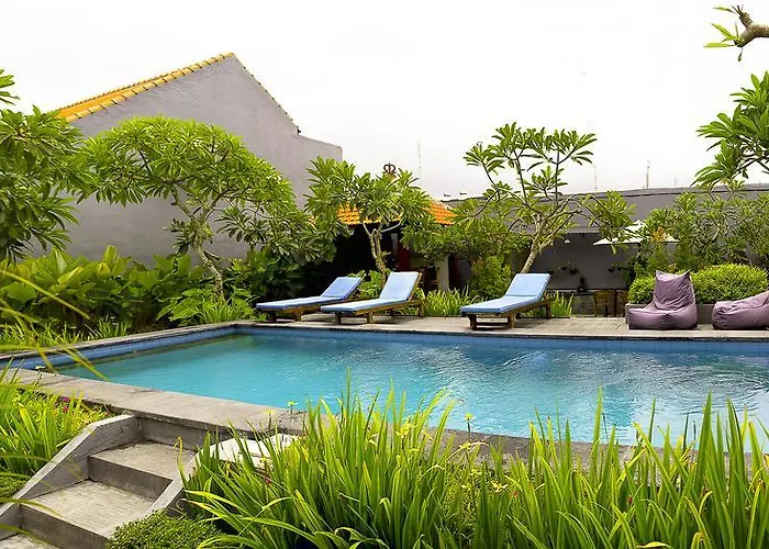 Apartahotel La House 3*