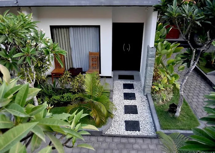 Apartahotel La House 3*